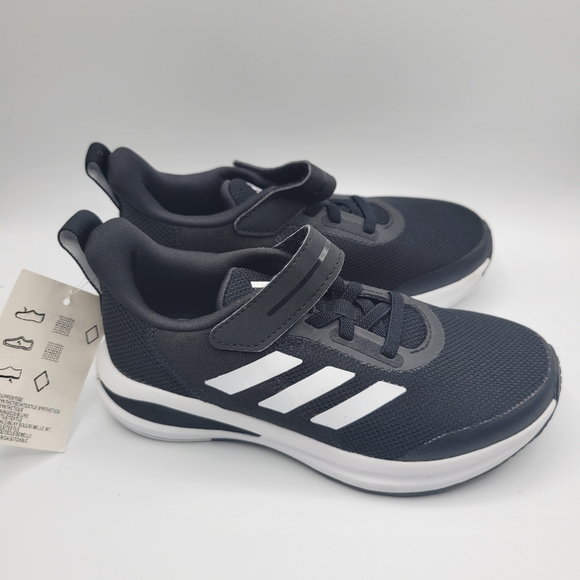 Adidas youth shoes - Picture 1 of 4